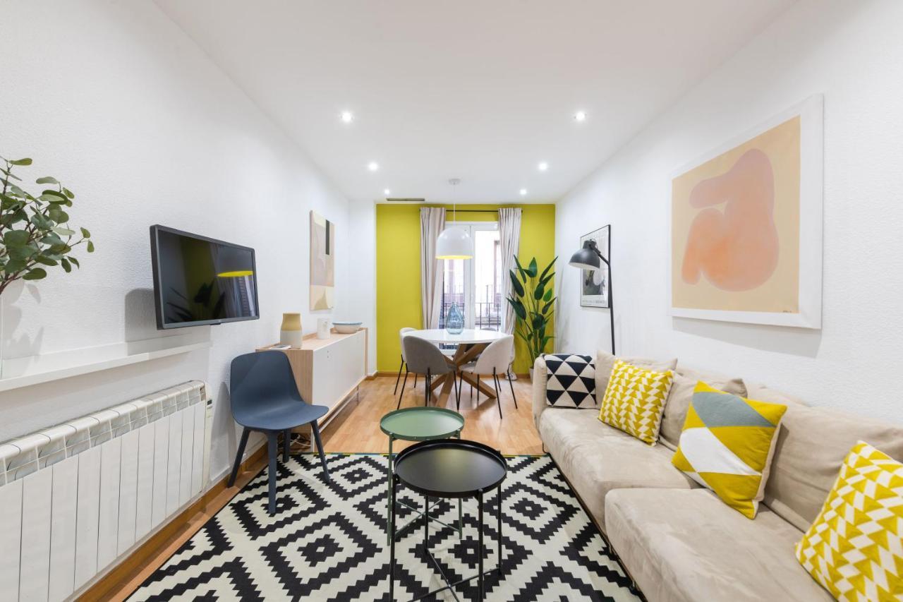 2 Bedrooms 2 Bathrooms Furnished - Malsana - With Pool - Mintystay Madrid Eksteriør billede