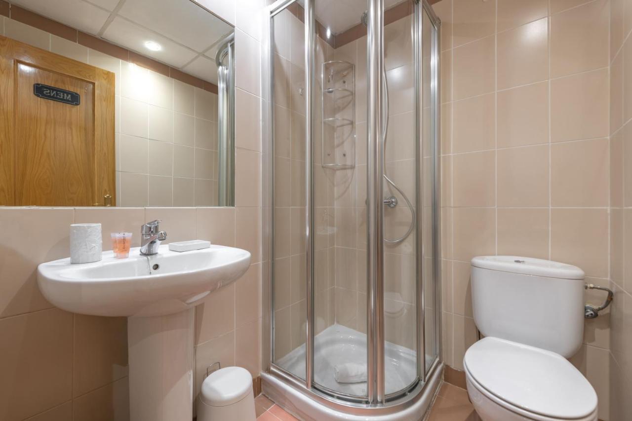 2 Bedrooms 2 Bathrooms Furnished - Malsana - With Pool - Mintystay Madrid Eksteriør billede