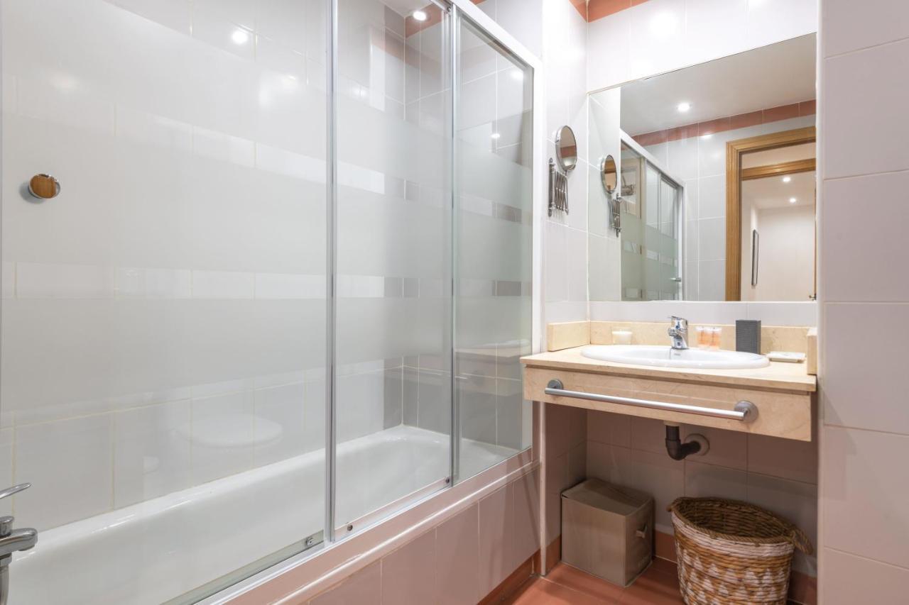 2 Bedrooms 2 Bathrooms Furnished - Malsana - With Pool - Mintystay Madrid Eksteriør billede